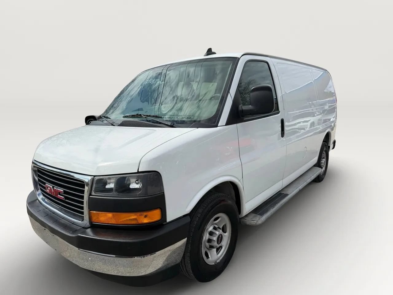 Used 2019 GMC Savana 2500 w/ Driver Convenience Package RWD image 7