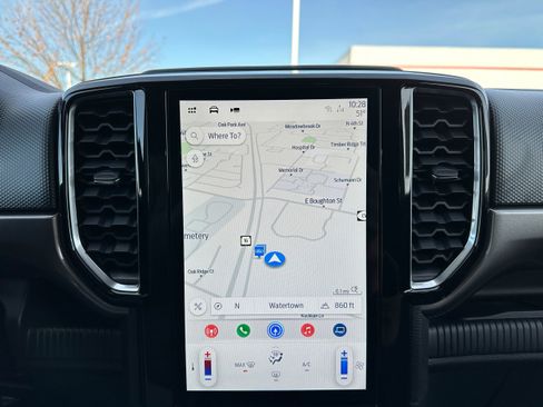 Used 2024 Ford Ranger XLT w/ Technology Package image 19