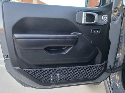 Used 2021 Jeep Gladiator Rubicon AWD/4WD image 25