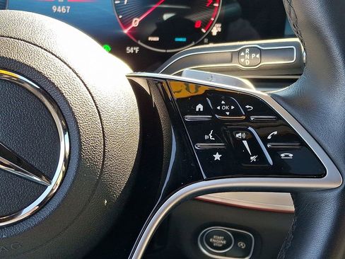 Used 2025 Mercedes-Benz GLE 350 4MATIC image 23