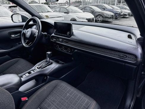 Used 2025 Honda HR-V Sport image 23