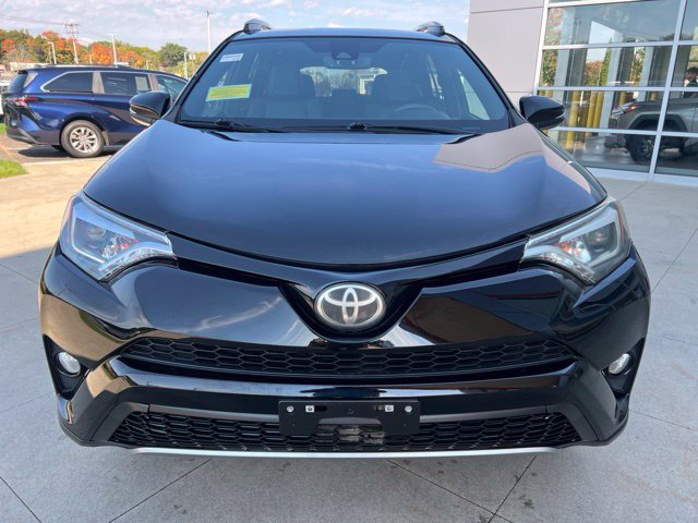 Used 2018 Toyota RAV4 SE w/ Power Extra Value Package AWD/4WD image 2