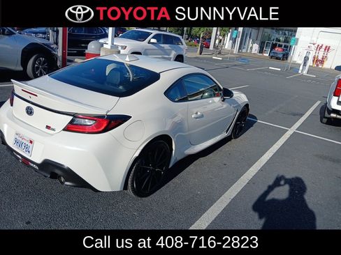 Used 2023 Toyota GR86 Premium w/ ALL Weather Mat Package (TMS) RWD image 2