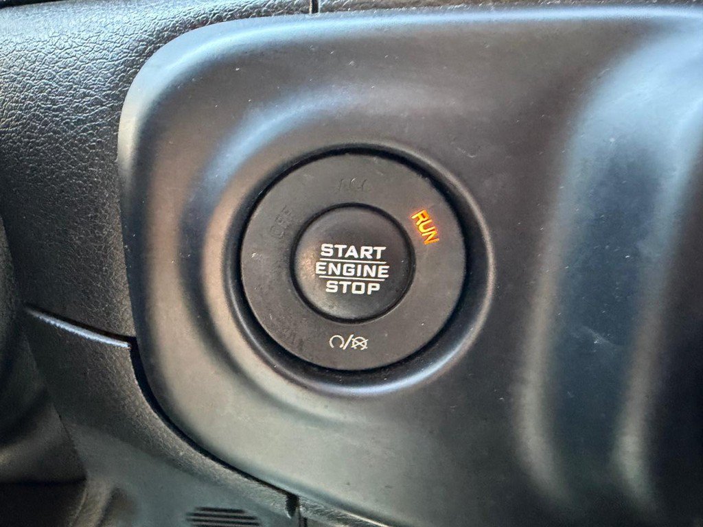 Used 2019 Jeep Wrangler Unlimited Sport AWD/4WD image 32