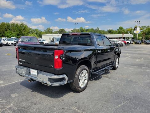 Used 2023 Chevrolet Silverado 1500 LTZ AWD/4WD image 6