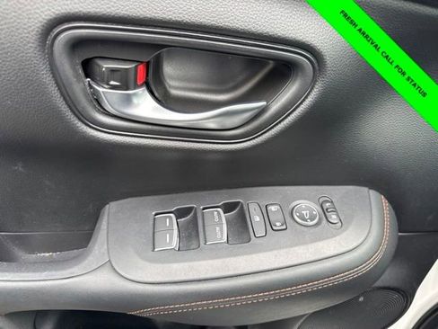 Used 2024 Honda HR-V Sport image 14