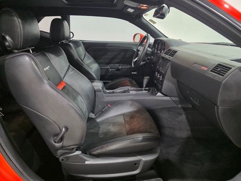 Used 2009 Dodge Challenger SRT8 w/ SRT Option Group II image 20