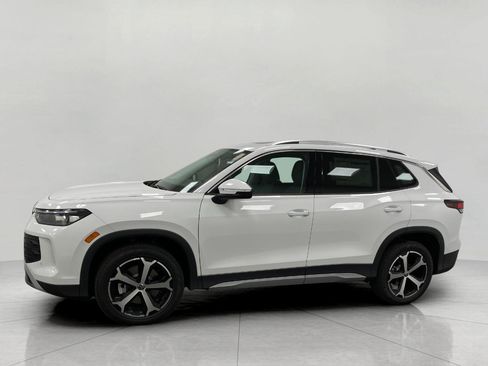 New 2025 Volkswagen Tiguan SE image 8