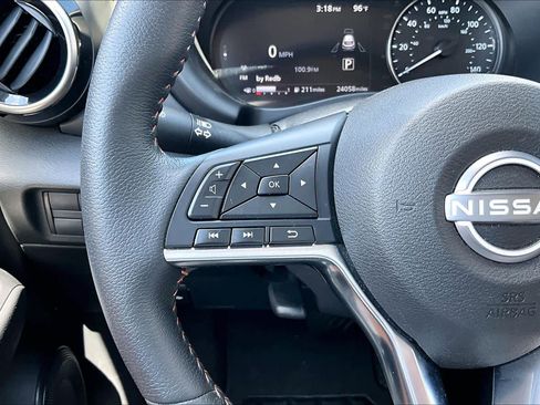 Used 2023 Nissan Kicks SR w/ SR Premium Package FWD image 24