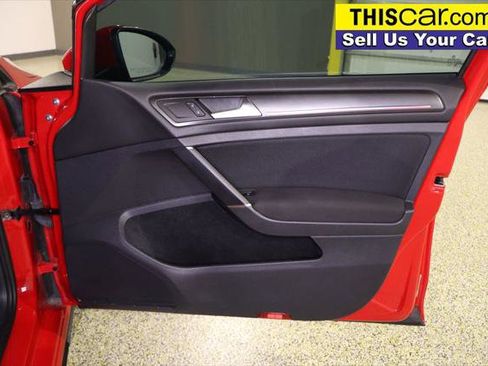 Used 2019 Volkswagen GTI S image 33