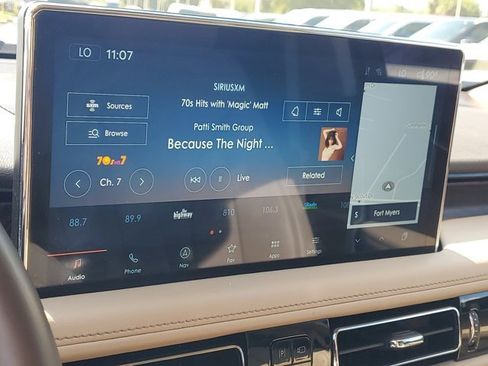 Certified 2023 Lincoln Nautilus Reserve image 25