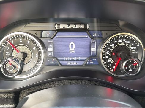 Used 2022 RAM 2500 Big Horn w/ Level A Equipment Group image 17