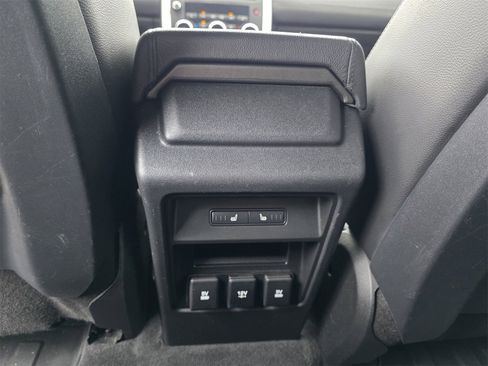 Used 2019 Land Rover Discovery Sport HSE image 21