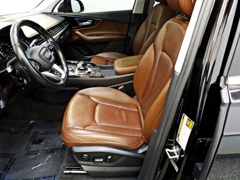 Used 2017 Audi Q7 3.0T Premium AWD/4WD image 8