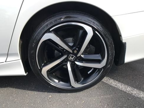 Used 2020 Honda Accord Sport image 5