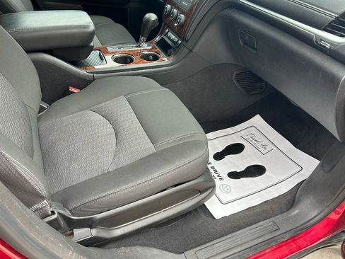 Used 2013 Chevrolet Traverse LT AWD/4WD image 12