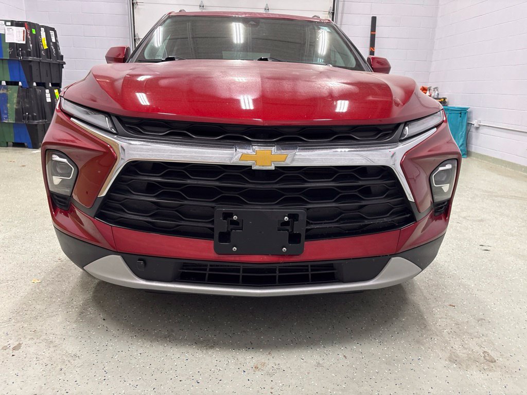 Used 2025 Chevrolet Blazer LT w/ Convenience Package AWD/4WD image 9