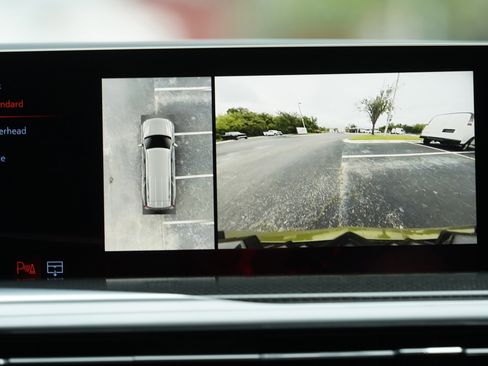 Used 2025 Cadillac Escalade ESV V AWD/4WD image 50