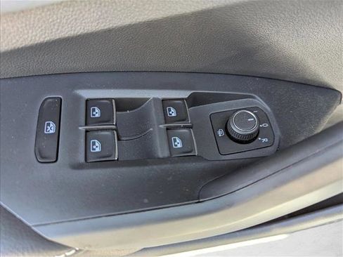 New 2026 Volkswagen Jetta SE FWD image 10