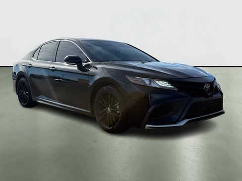 Used 2021 Toyota Camry XSE w/ Carpet Mat Package (TMS) image 5