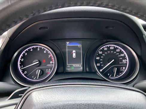 Used 2022 Toyota Camry SE FWD image 23