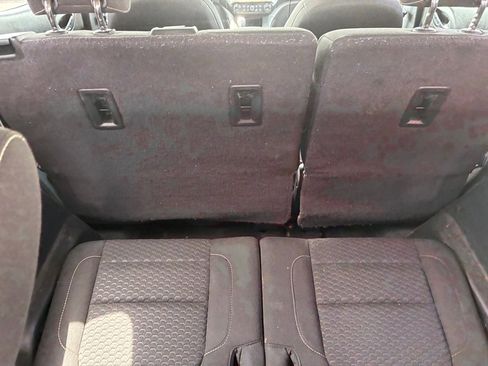 Used 2017 GMC Acadia SLE FWD image 23