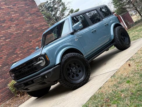 Used 2022 Ford Bronco Outer Banks image 3