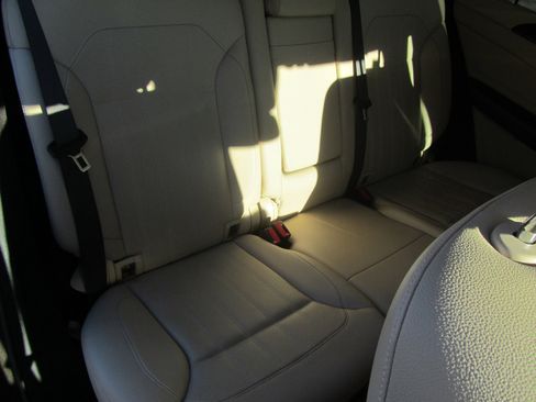 Used 2017 Mercedes-Benz GLE 350 image 25