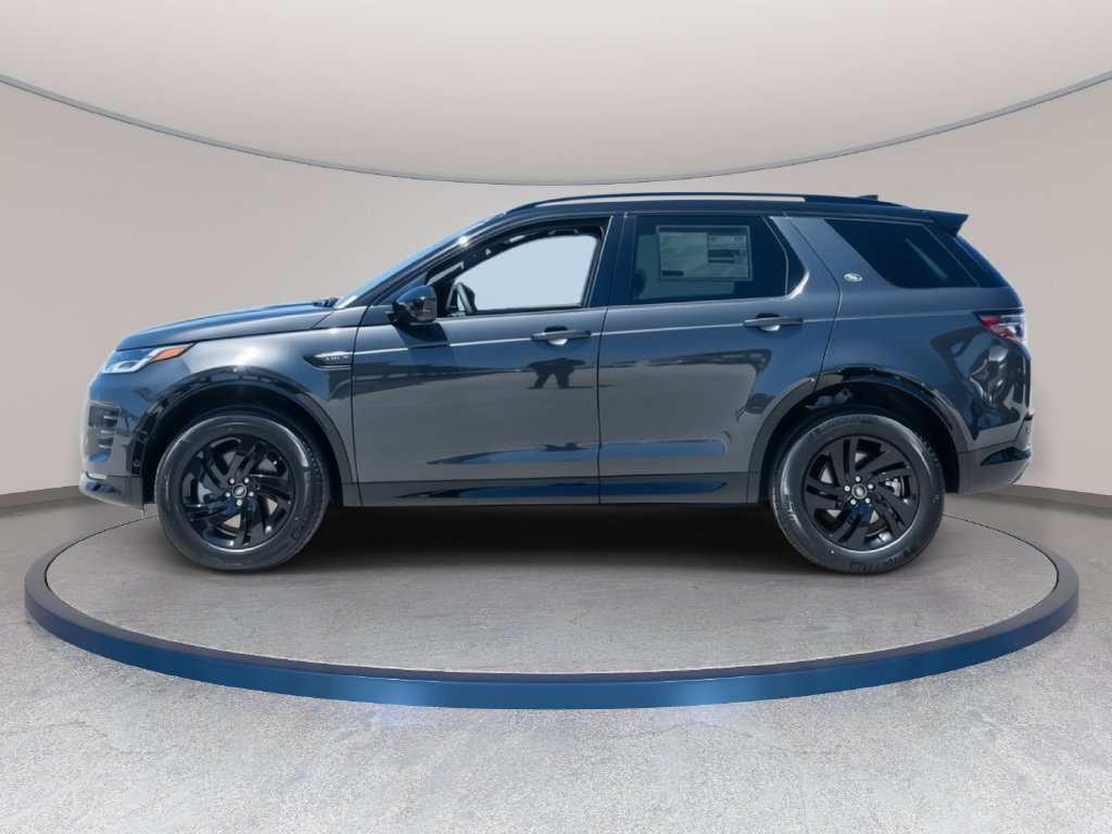 Used 2025 Land Rover Discovery Sport Dynamic SE AWD/4WD image 2