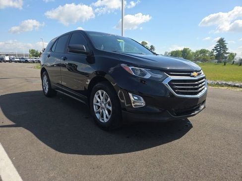 Used 2020 Chevrolet Equinox LS FWD image 1