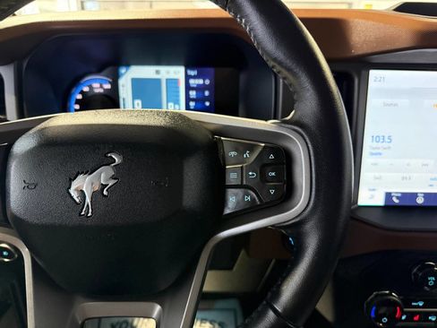 Used 2024 Ford Bronco Outer Banks image 26