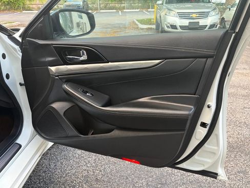 Used 2023 Nissan Maxima SV w/ Floor Mat Group image 13