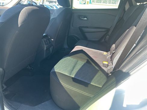 Used 2023 Nissan Rogue SV image 22