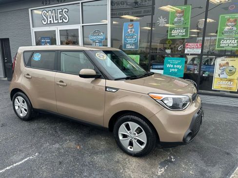 Used 2015 Kia Soul image 3