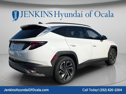 New 2026 Hyundai Tucson Limited FWD image 3