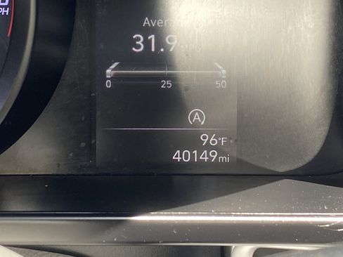 Used 2021 Hyundai Elantra SE FWD image 29