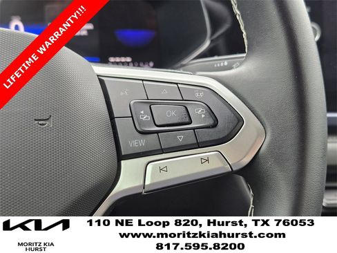 Used 2024 Volkswagen Taos SE image 28