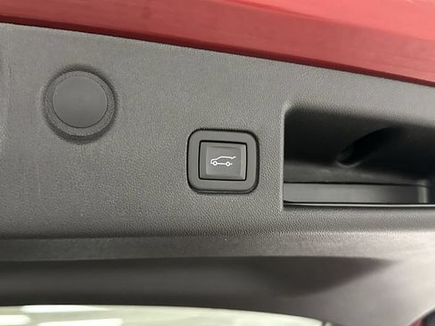 Used 2024 Chevrolet Equinox LT AWD/4WD image 27