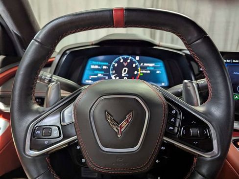 Used 2021 Chevrolet Corvette Stingray Premium Cpe w/ Z51 Performance Package RWD image 23