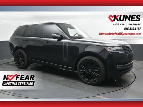 Used 2025 Land Rover Range Rover SE AWD/4WD image 1