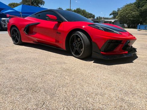 Used 2023 Chevrolet Corvette Stingray Coupe w/ 1LT RWD image 3