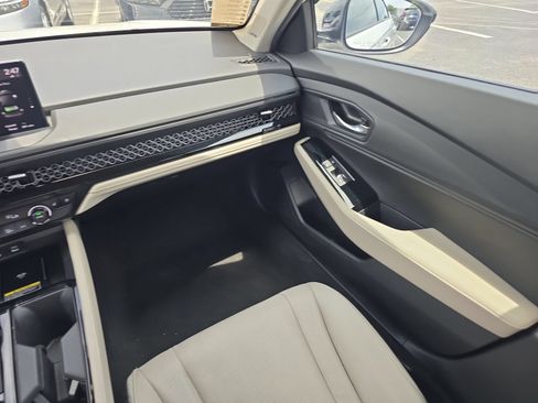 Certified 2023 Honda Accord Touring image 12