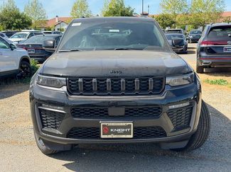 New 2026 Jeep Grand Cherokee Limited w/ Limited Altitude Package video 3