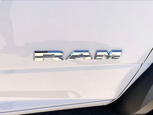 Used 2022 RAM 5500 Tradesman w/ Chrome Appearance Group AWD/4WD image 23
