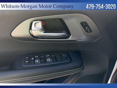 New 2026 Chrysler Pacifica Select image 15