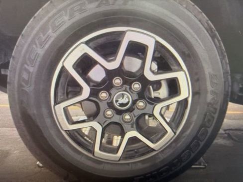 Used 2025 Ford Bronco Outer Banks image 11