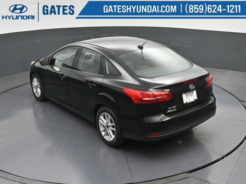 Used 2018 Ford Focus SE image 54