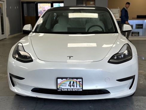 Used 2021 Tesla Model 3 Standard Range Plus image 5