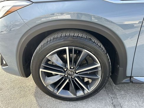 Certified 2023 INFINITI QX55 Essential image 10