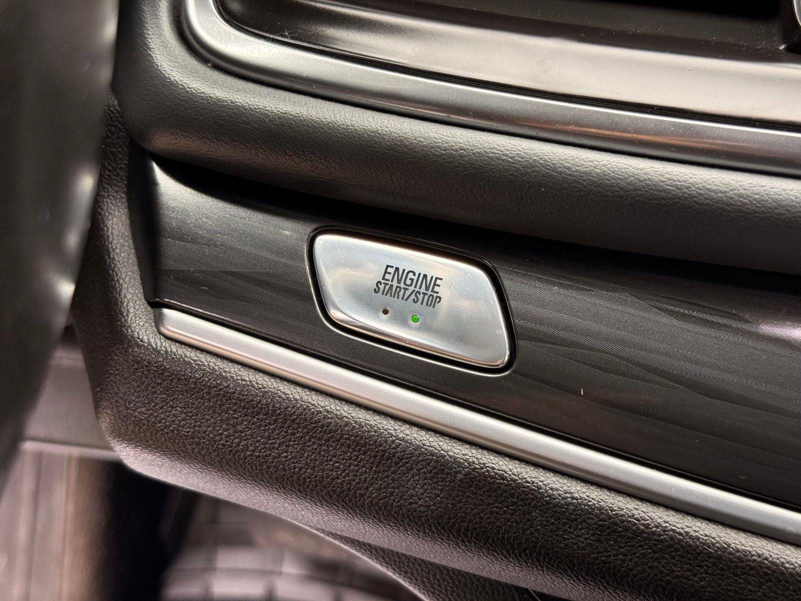 Used 2020 Buick Enclave Essence FWD image 33